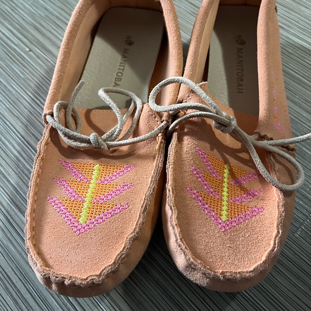 Manitobah Tan Moccasins with Colorful Embroidery